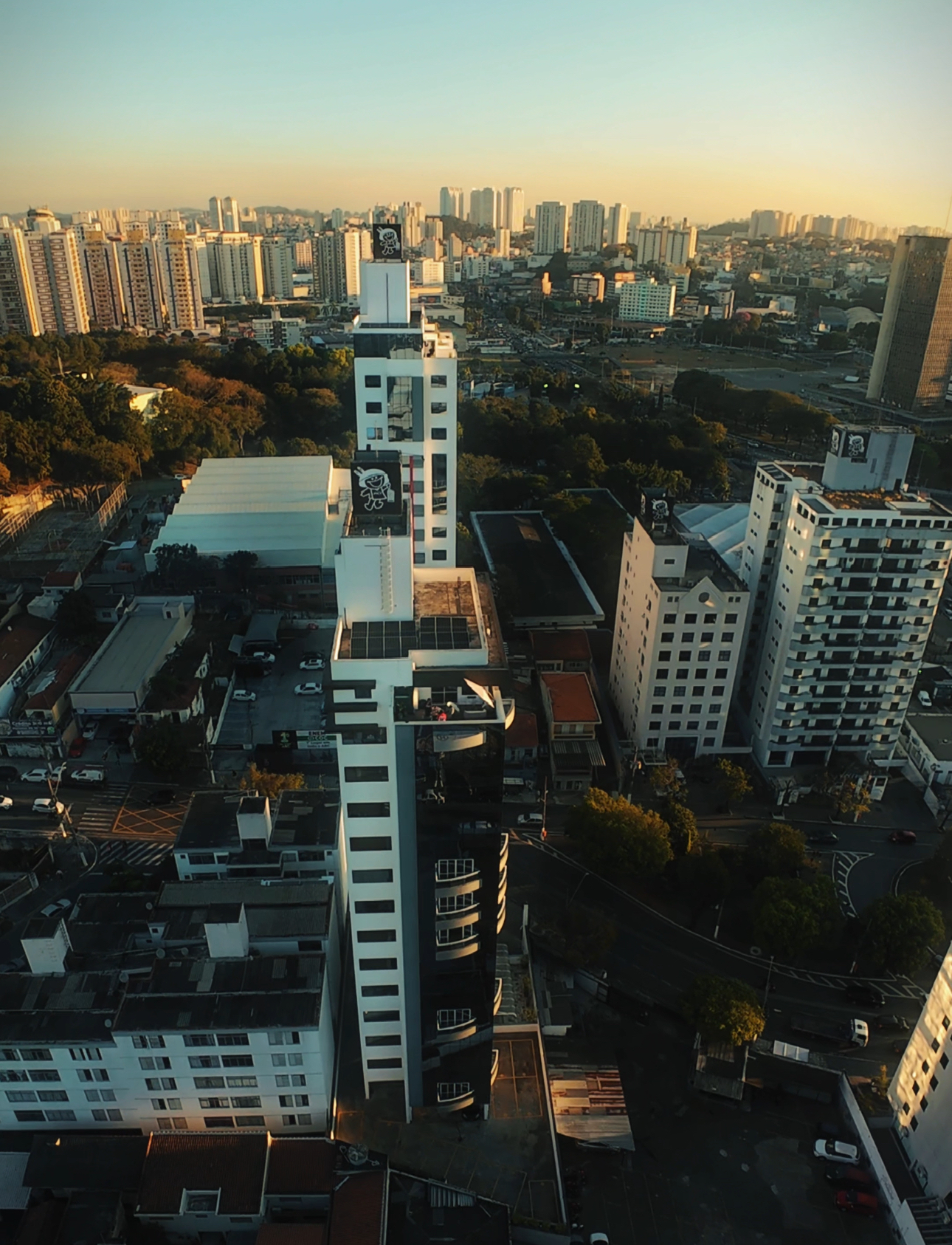 Equipe do estúdio a trabalhar